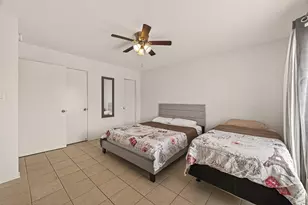 2201 Fountain View Dr, Houston, TX 77057 - Photo 20