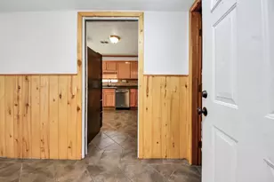 10315 Carlow Ln, La Porte, TX 77571 - Photo 2