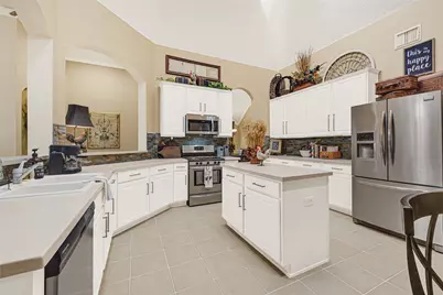 3217 Flower Reef Circle, League City, TX 77573 - Photo 20