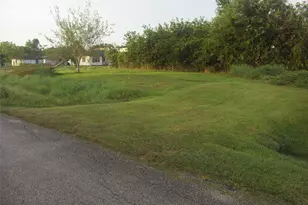 5302 Ricky St, Houston, TX 77033 - Photo 2