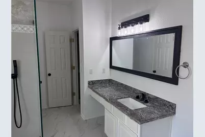 15402 Marlowe Grove Drive, Sugar Land, TX 77498 - Photo 8
