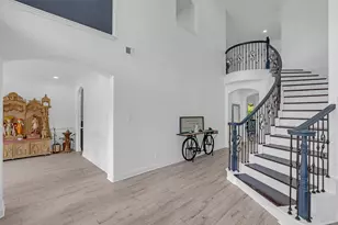 5626 Valley Country Ln, Sugar Land, TX 77479 - Photo 8