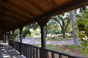 2611 Primrose Dr, Pasadena, TX 77502 - Photo 2