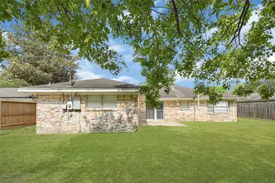 1501 Greenwood Dr, Baytown, TX 77521 - Photo 20