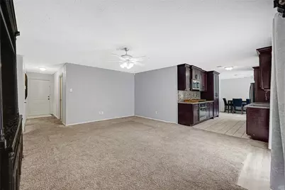 1501 Greenwood Dr, Baytown, TX 77521 - Photo 6