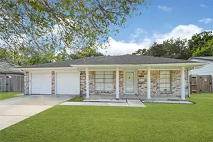 1501 Greenwood Dr, Baytown, TX 77521 - Photo 1