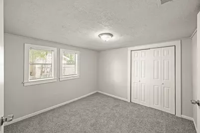 203 W Hart Avenue, Pasadena, TX 77506 - Photo 10