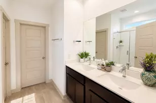 12566 Fleet River Rd, Houston, TX 77047 - Photo 8