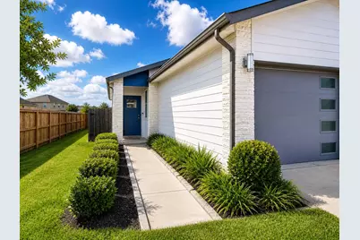 12566 Fleet River Rd, Houston, TX 77047 - Photo 2