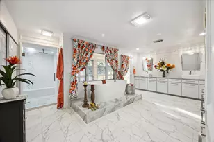 1717 S Columbia Dr, West Columbia, TX 77486 - Photo 6