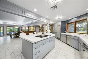 1717 S Columbia Dr, West Columbia, TX 77486 - Photo 28