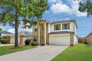 7818 Black Gap Dr, Cypress, TX 77433 - Photo 2