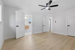 8114 Pella Dr, Houston, TX 77036 - Photo 18