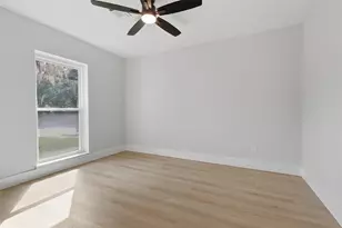 8114 Pella Dr, Houston, TX 77036 - Photo 4