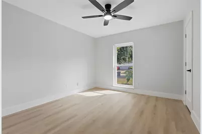 8114 Pella Drive, Houston, TX 77036 - Photo 14