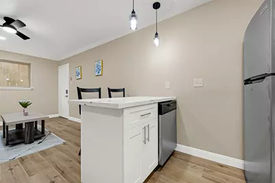 1603 Welch #5, Houston, TX 77006 - Photo 14