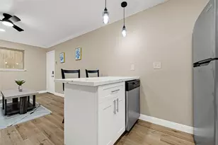 1603 Welch, Houston, TX 77006 - Photo 14