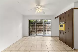 8238 Fondren Rd, Houston, TX 77074 - Photo 6