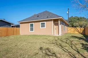 1505 Red Oak St, Bryan, TX 77803 - Photo 22