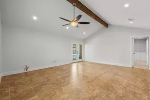 2107 Yorktown Ct S, League City, TX 77573 - Photo 10