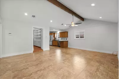 2107 Yorktown Court S, League City, TX 77573 - Photo 12