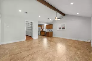 2107 Yorktown Ct S, League City, TX 77573 - Photo 12