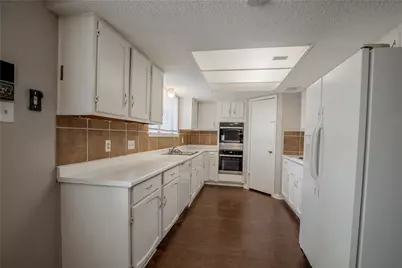 10106 Lost Trail Street, Houston, TX 77088 - Photo 10