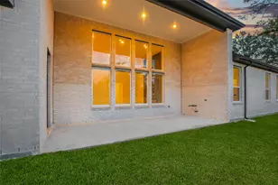 316 Louvenia Ct, Pinehurst, TX 77362 - Photo 38