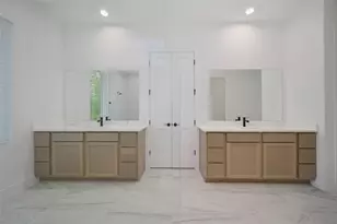 316 Louvenia Ct, Pinehurst, TX 77362 - Photo 18