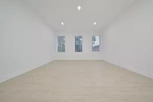 316 Louvenia Ct, Pinehurst, TX 77362 - Photo 26