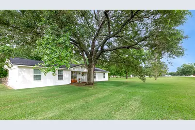 2103 Holly Street, East Bernard, TX 77435 - Photo 1