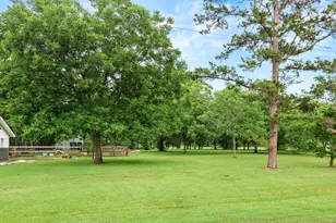 2103 Holly St, East Bernard, TX 77435 - Photo 34