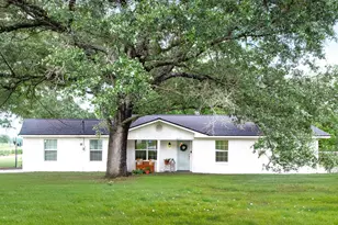 2103 Holly St, East Bernard, TX 77435 - Photo 38
