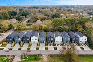 1203 Dewalt St, Houston, TX 77088 - Photo 22