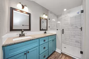 1322 E 36th St, Houston, TX 77022 - Photo 34