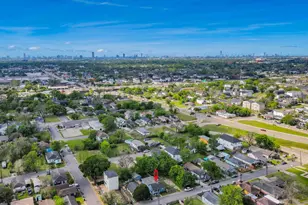 1322 E 36th St, Houston, TX 77022 - Photo 46