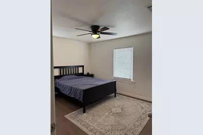 5607 Collins Road, Houston, TX 77016 - Photo 6