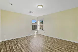 2439 Pinpoint Dr, Spring, TX 77373 - Photo 10