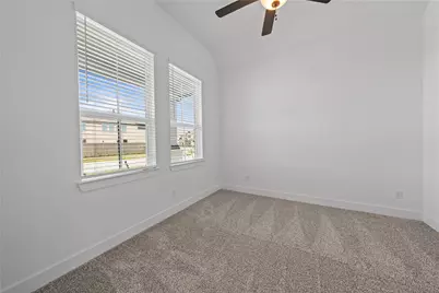 11914 North Pavilion Drive, Mont Belvieu, TX 77523 - Photo 14