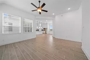 11914 North Pavilion Dr, Mont Belvieu, TX 77523 - Photo 24