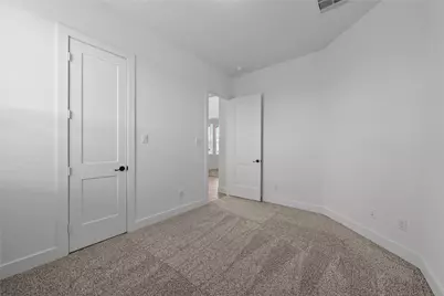 11914 North Pavilion Drive, Mont Belvieu, TX 77523 - Photo 16