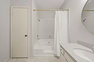 17491 Red Oak Dr, Houston, TX 77090 - Photo 18