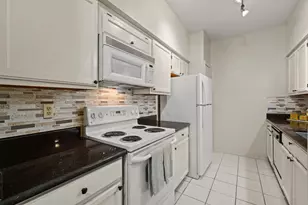 17491 Red Oak Dr, Houston, TX 77090 - Photo 12
