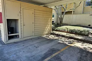3566 Ocee St, Houston, TX 77063 - Photo 12