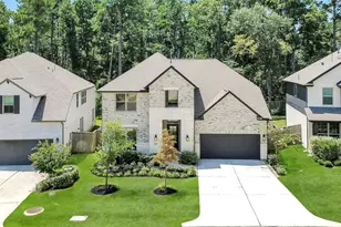 123 Purple Lilac Ct, Conroe, TX 77318 - Photo 2