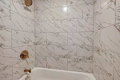 8623 Valley Forest Drive, Houston, TX 77078 - Photo 30