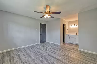 8623 Valley Forest Drive, Houston, TX 77078 - Photo 26