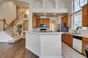 13315 Georgetown Dr, Sugar Land, TX 77478 - Photo 10