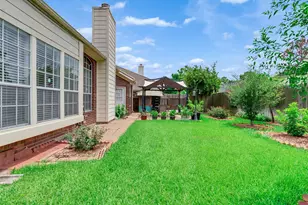 13315 Georgetown Dr, Sugar Land, TX 77478 - Photo 32