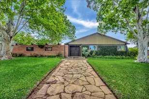 2631 Baycrest Dr, Nassau Bay, TX 77058 - Photo 46